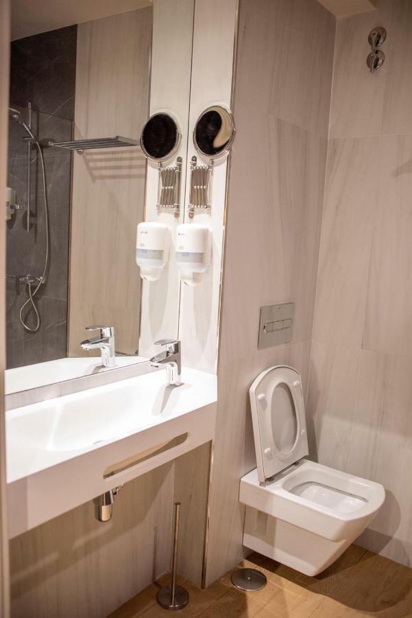 Apartamentos Puerta De Лянес Екстериор снимка