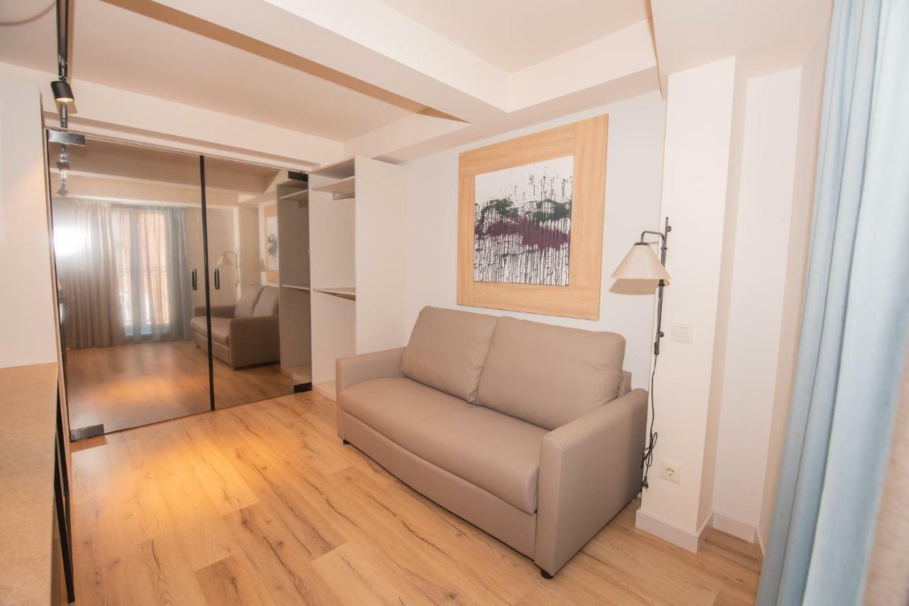 Apartamentos Puerta De Лянес Екстериор снимка