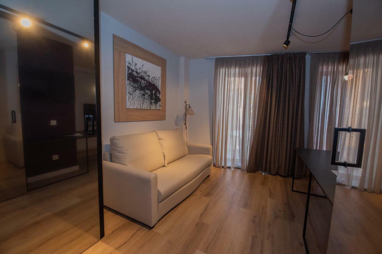 Apartamentos Puerta De Лянес Екстериор снимка